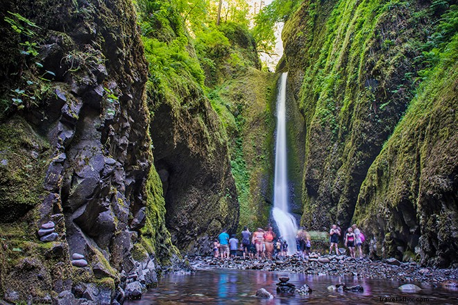 パスポート不要!自然好きが虜になる絶景ハイキング9選