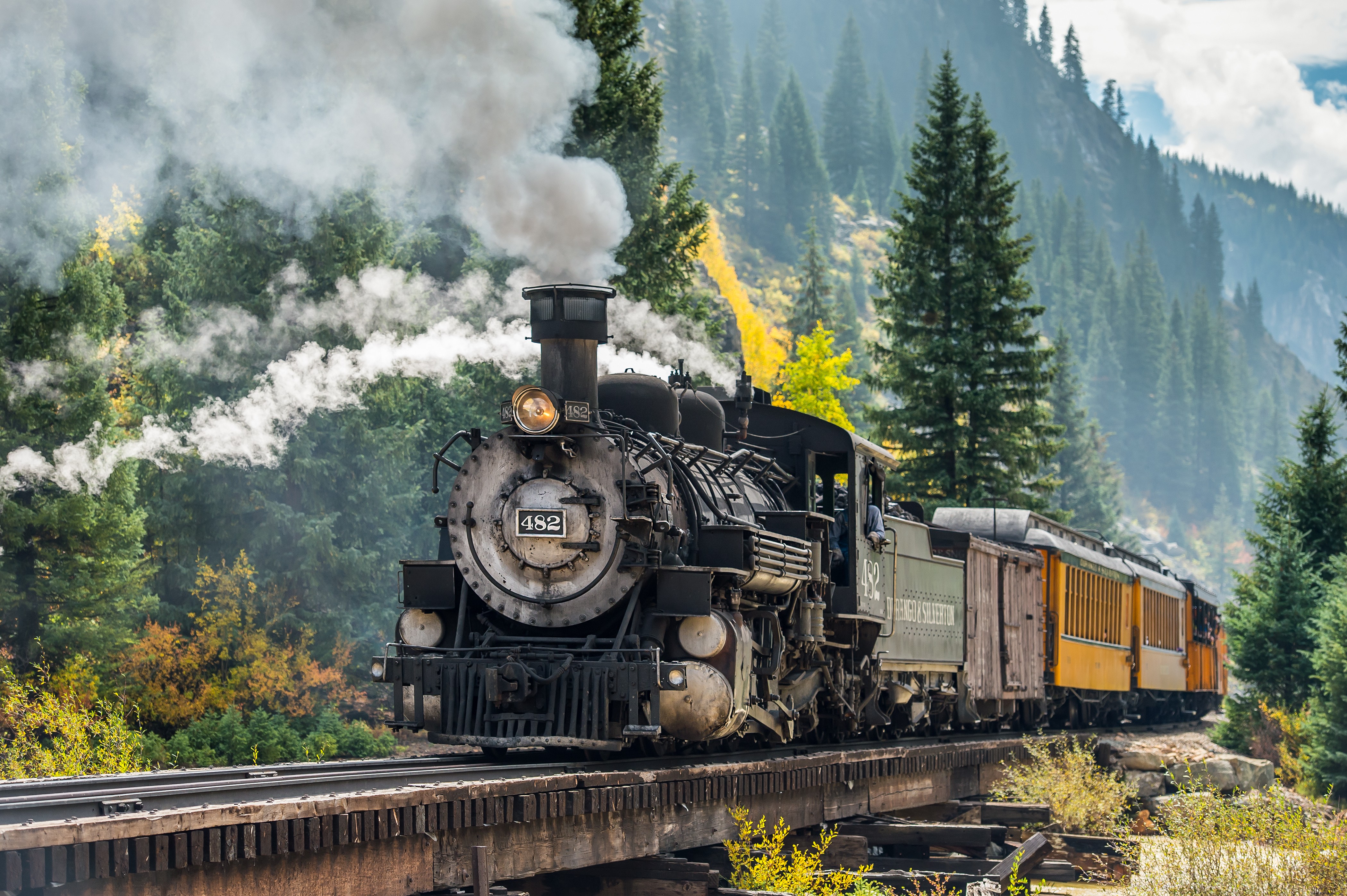 アメリカで体験すべき10の絶景列車旅行