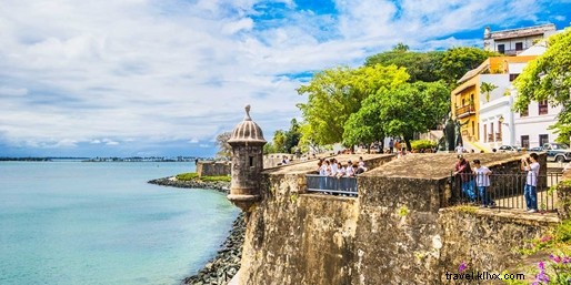 平均的な税金還付額以下で12件の旅行が楽しめる