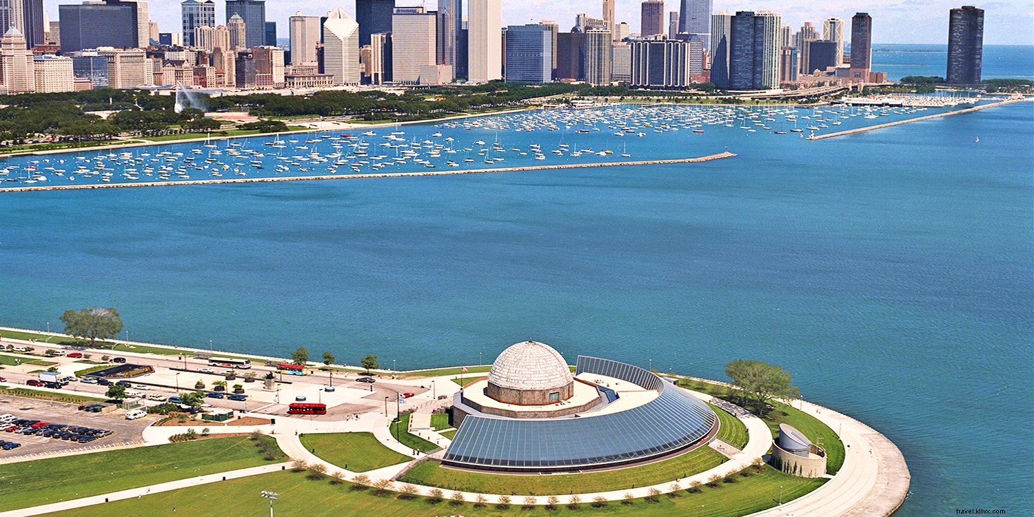 月へ挑む：アドラー・プラネタリウム学芸員インタビュー