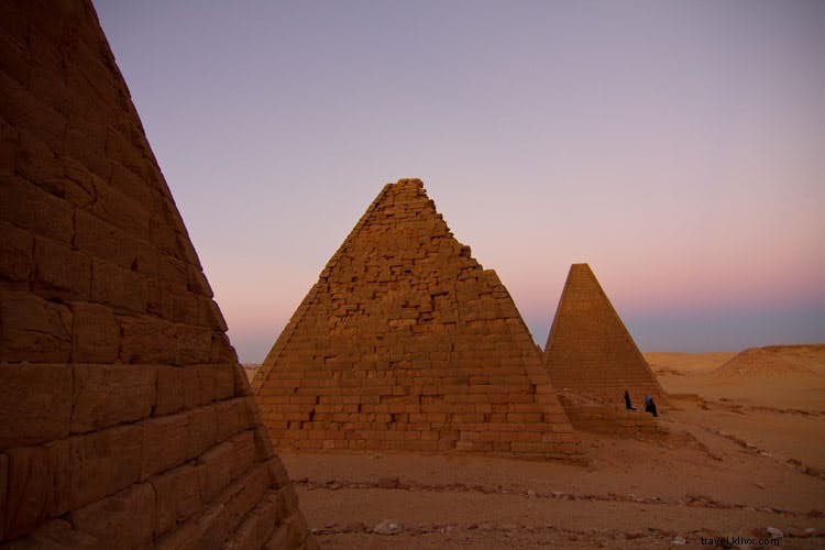 スーダン探検：砂漠の風景を写真で巡る旅
