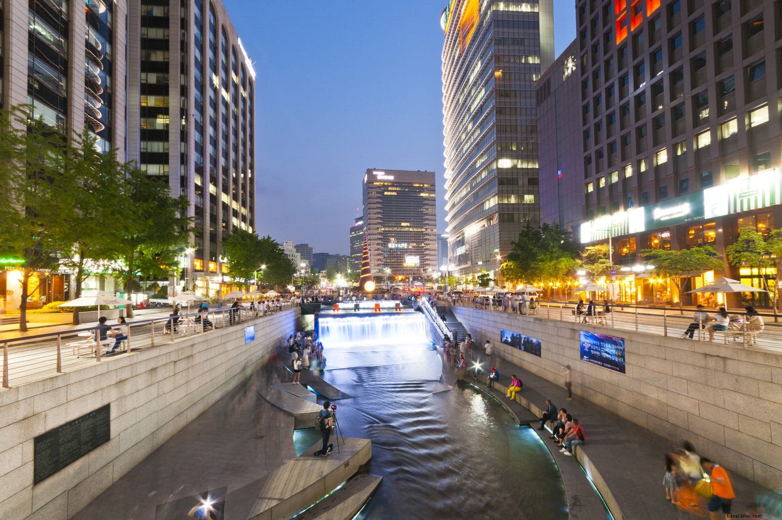 ソウルのダイナミックな街並み：韓国の首都を巡る建築ツアー