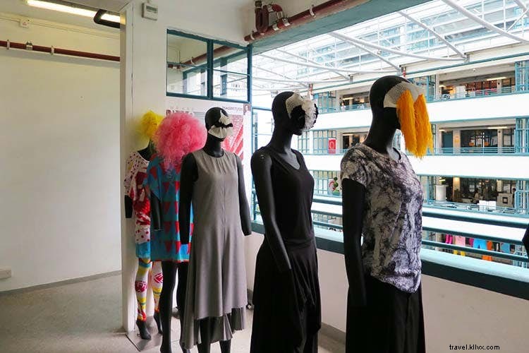 ヒップな香港：注目の新興アートギャラリーとトレンドレストラン