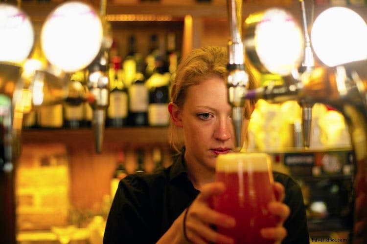 酒好き必見！世界最高の飲酒スポット10選