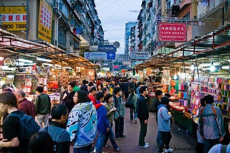 旅行に便利なガジェットや用品を買うベストスポット