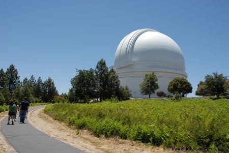 宇宙旅行のおすすめ目的地11選
