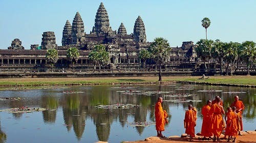 カンボジアでの礼儀作法：旅行者向けハウツーガイド