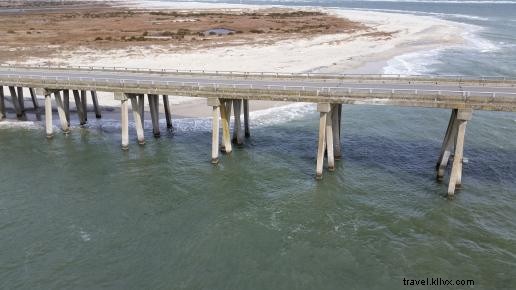 OBX最新の象徴、オレゴンインレットに架かる新橋