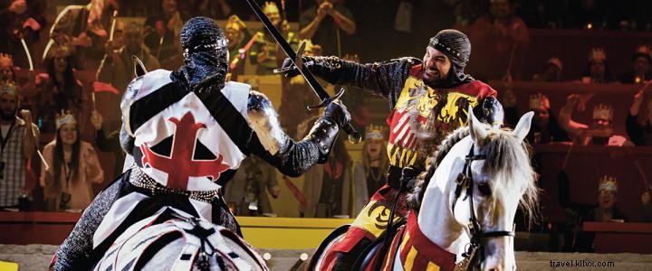 メディーバル・タイムズ、8月8日（土）に正式再オープン