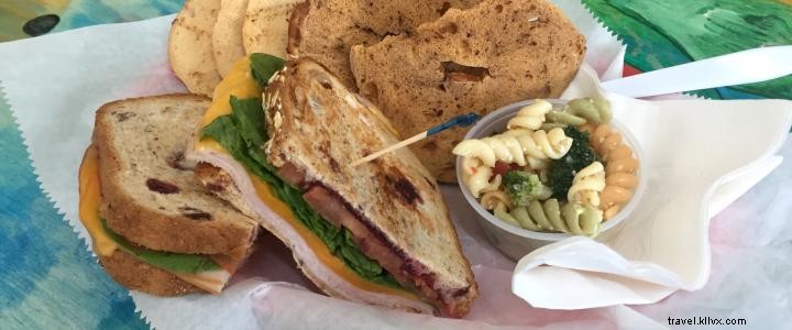 #FoodieFriday：ベンジャミンズベーカリーのクランベリーマルチグレインブレッド