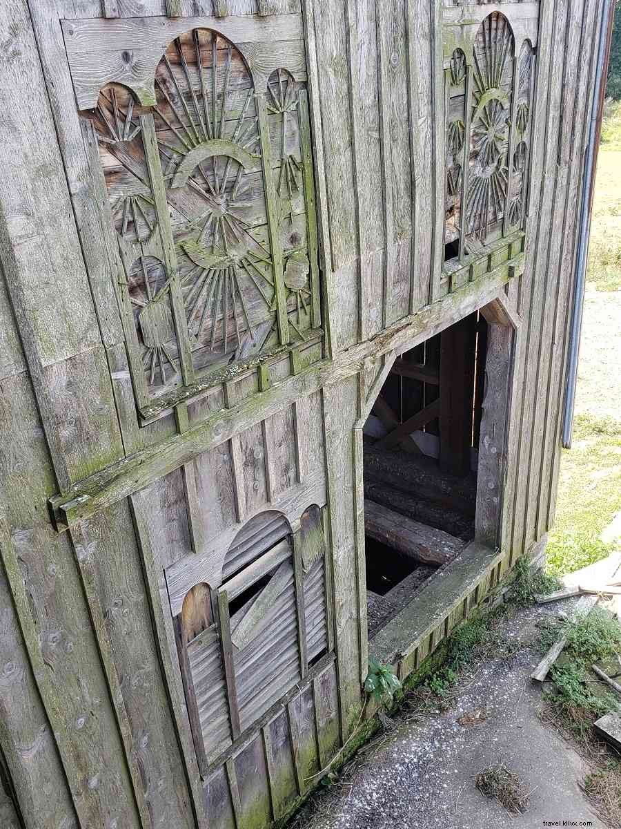 ハッピーバレーで楽しむ古い納屋と新しい納屋の魅力