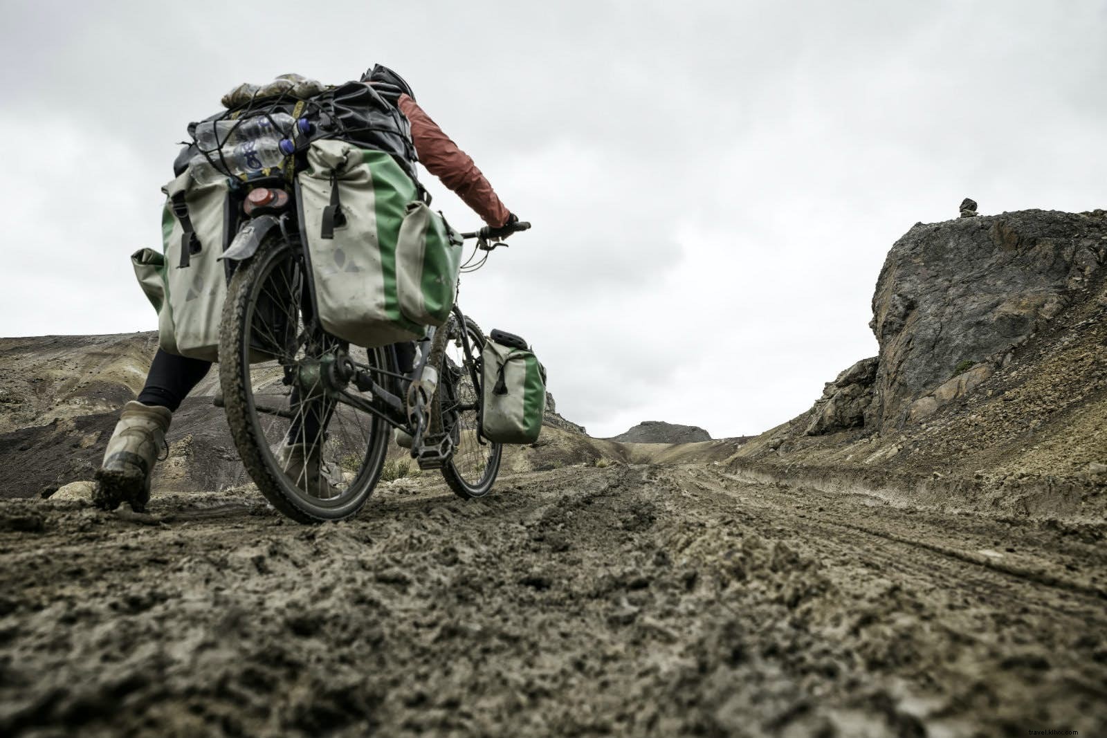 バイクパッカーの物語：サドルから世界を見る方法