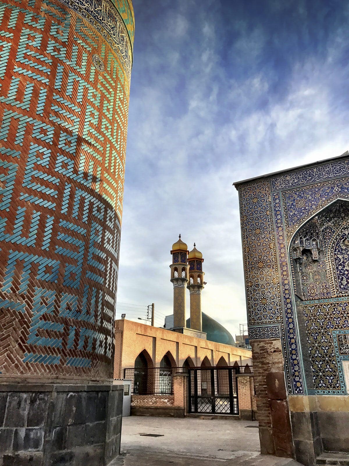 イラン西部の壮大な古代遺跡と自然の驚異