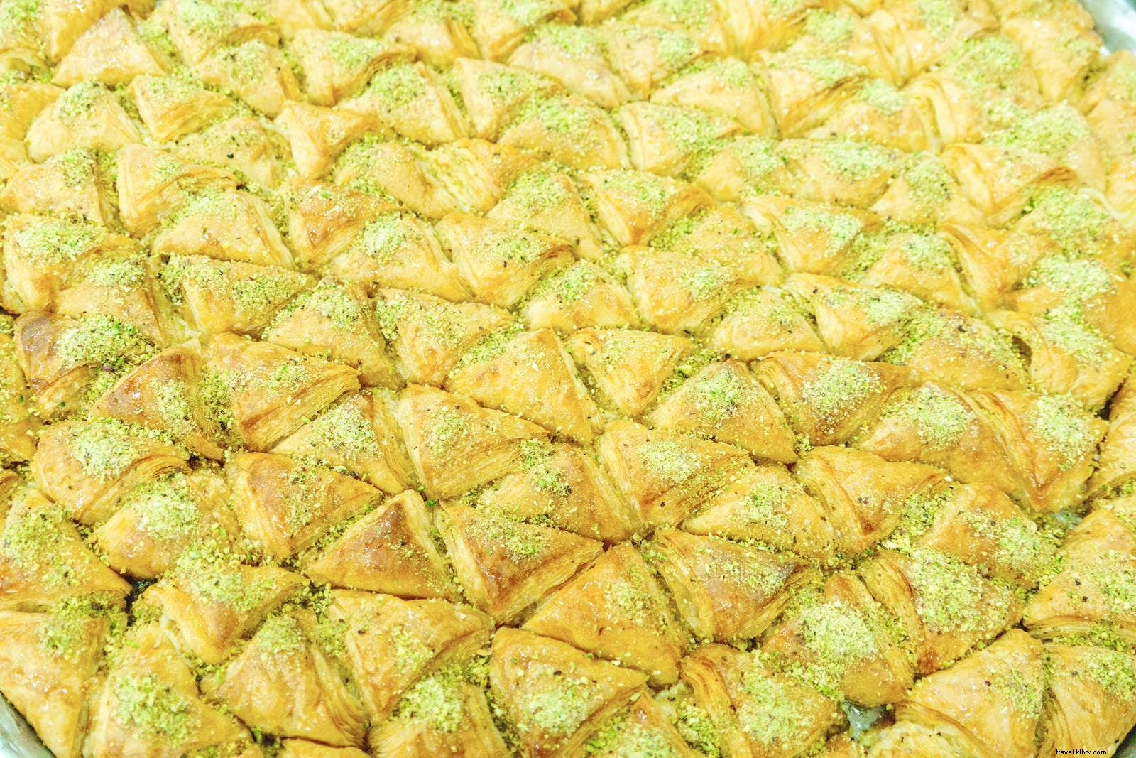 アンマンで絶品クナーファを味わえるおすすめ店5選
