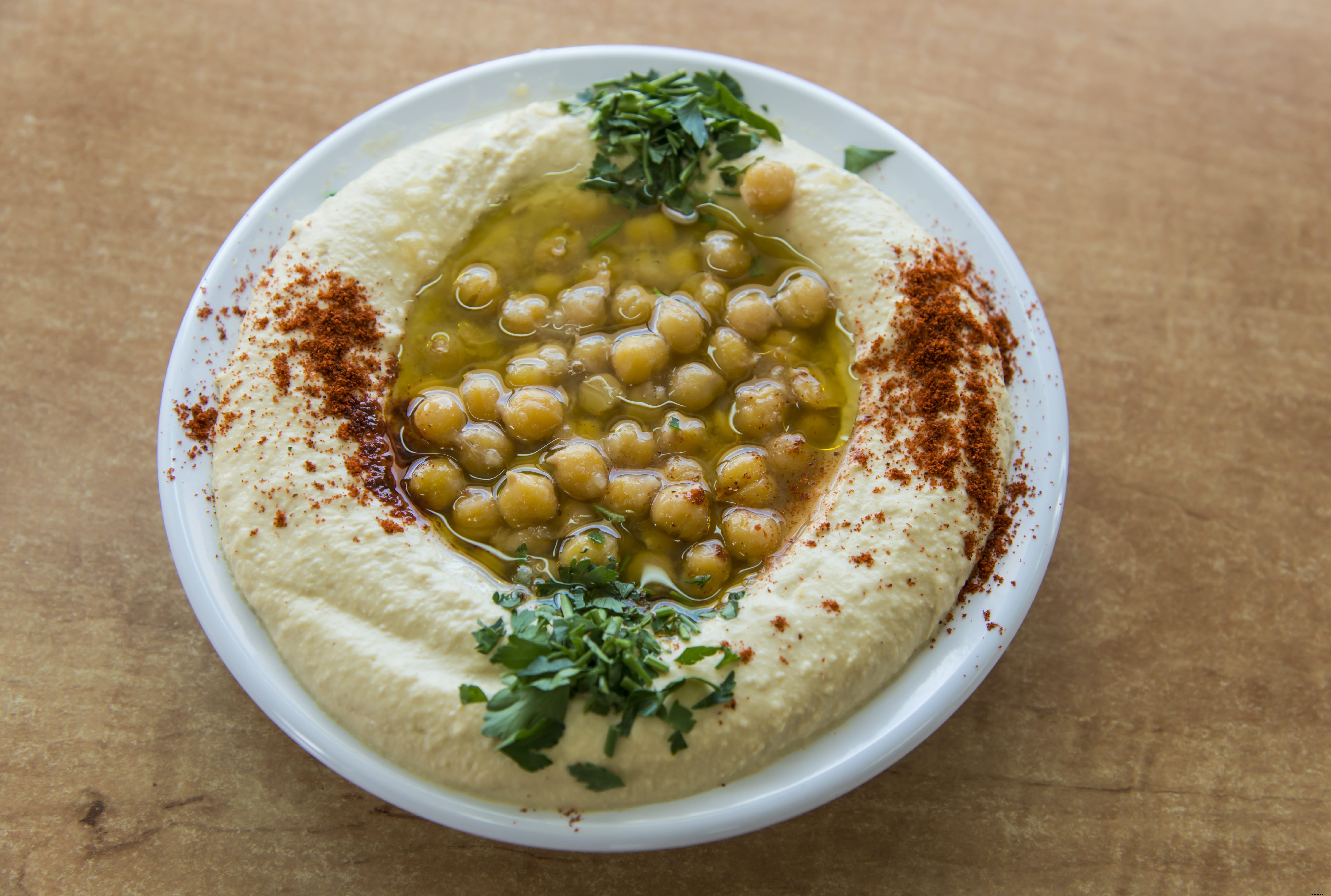 イスラエルのフムス探訪：歴史と名店ガイド