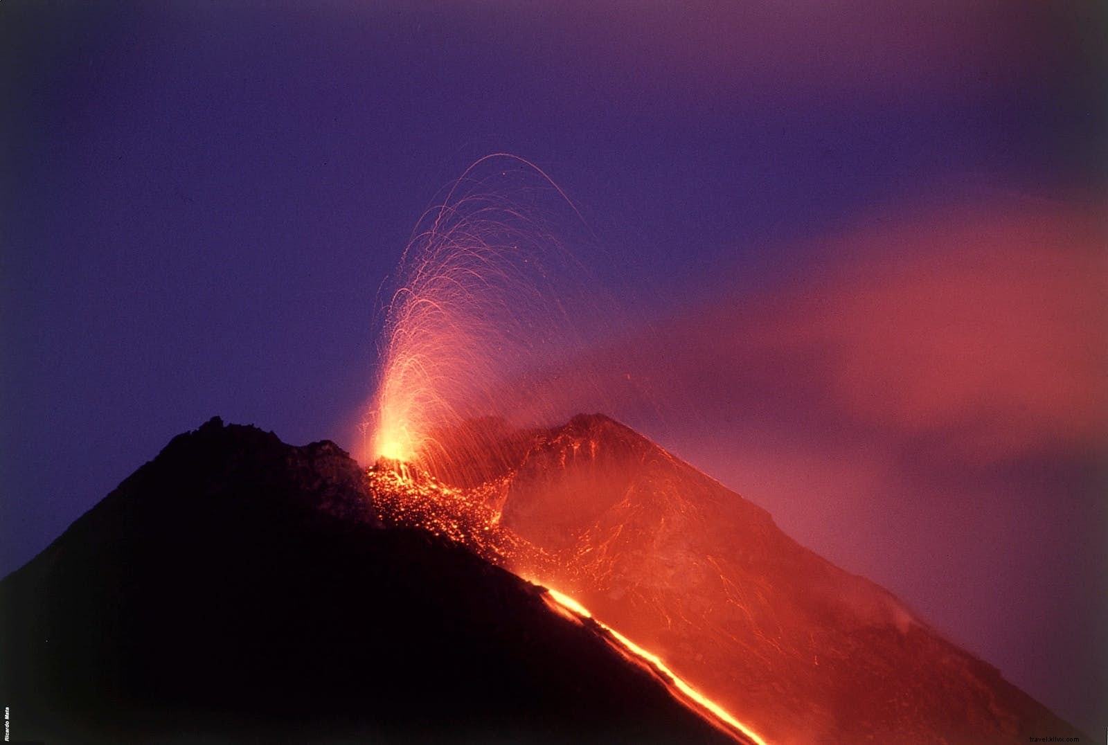 中央アメリカで体感するスリリングな火山冒険ガイド