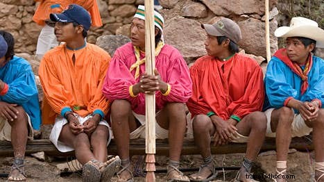 ララムリ族のイースター：セマナ・サンタの祭り