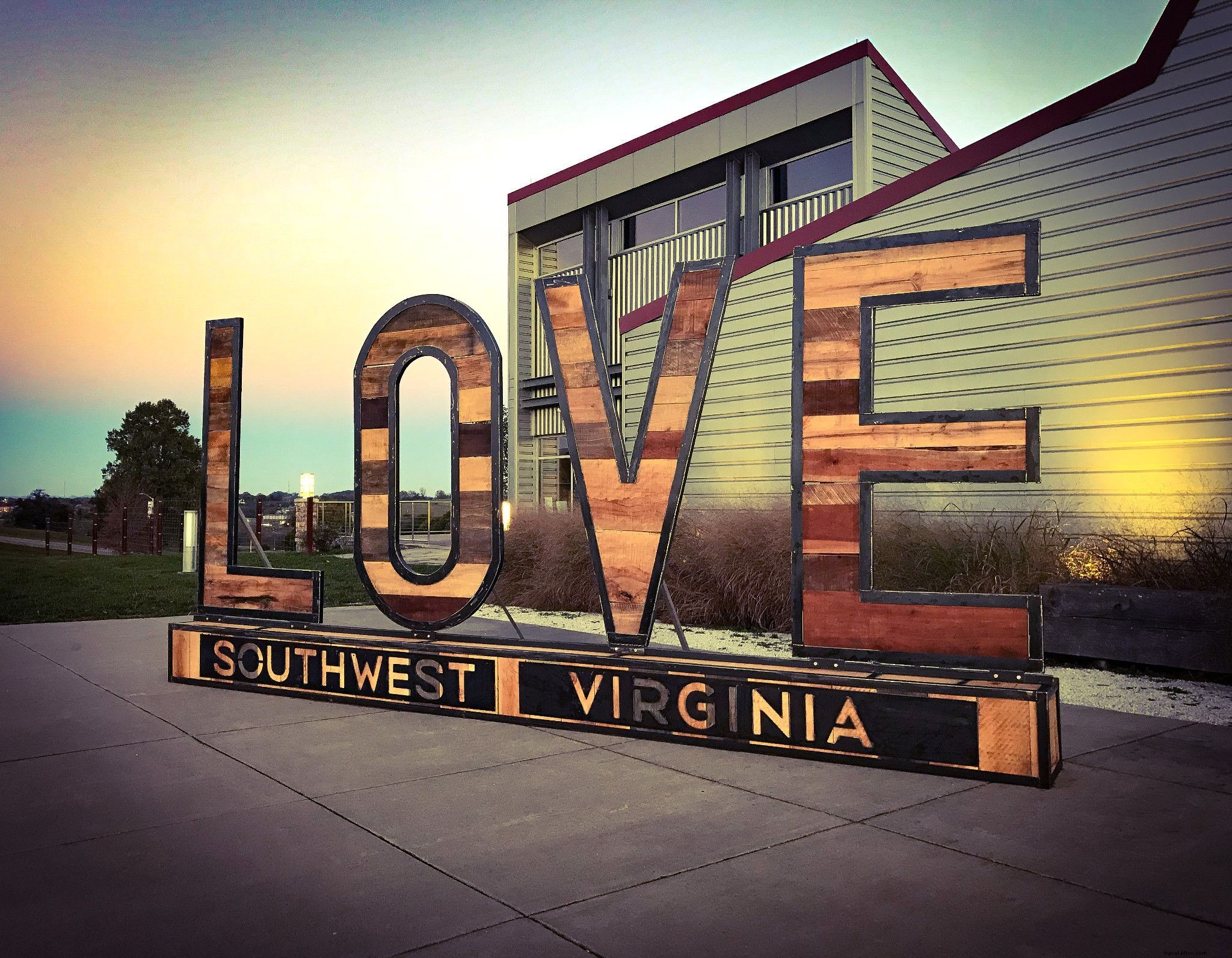 WanderLove：ロアノークからアビンドンへ、バージニア西南部の絶景ロードトリップ