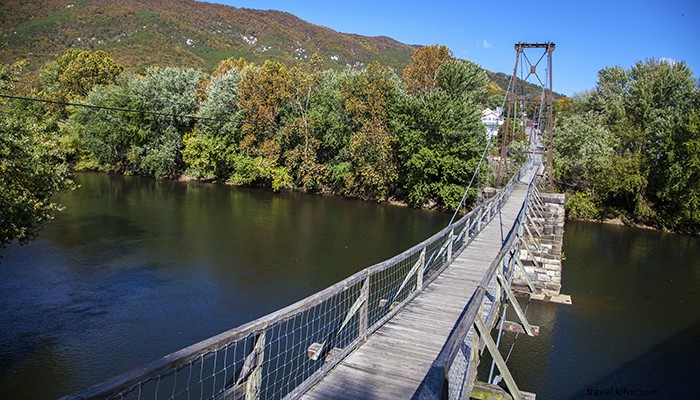 ジェームズ川沿いの忘れられない3つの旅路（陸と水）