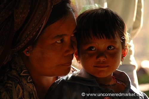 旅行写真家インタビュー – Uncornered Marketを特集