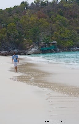 ヘッドハイ、バナナパンケーキと豪華な島々—タイ南部の旅
