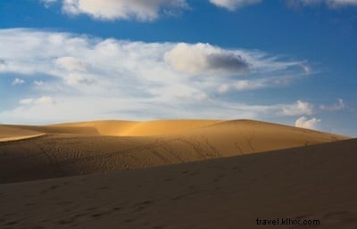 ベトナム・ムイネー旅行ガイド:東南アジアのカイトボーディング聖地