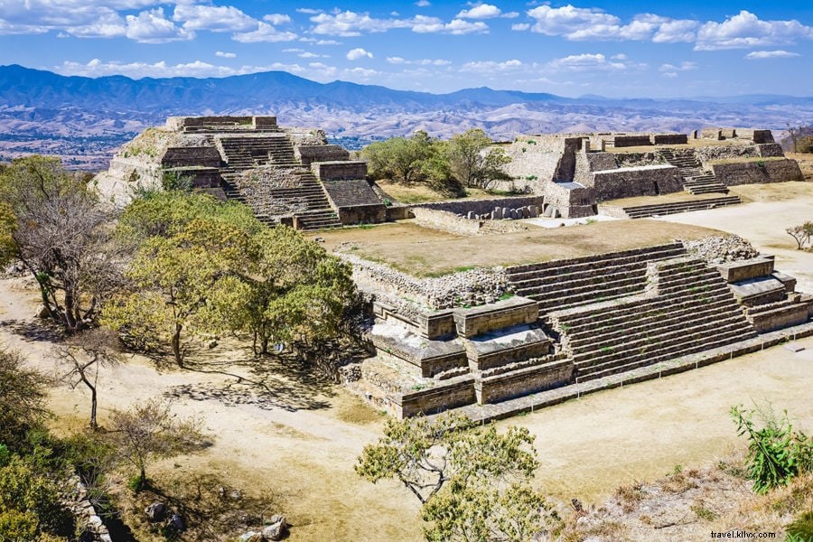 メキシコで訪れるべきトップ15マヤ遺跡