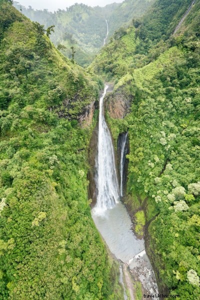 ドアオフで体感！ナパリ海岸のカウアイヘリコプターツアー