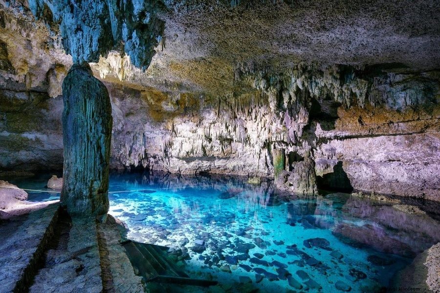 インディ・ジョーンズ気分でコバの古代マヤ遺跡へ登る