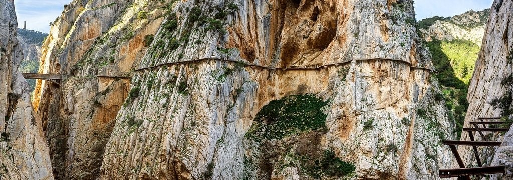 カミニート・デル・レイ：スペインで最も危険なハイキング