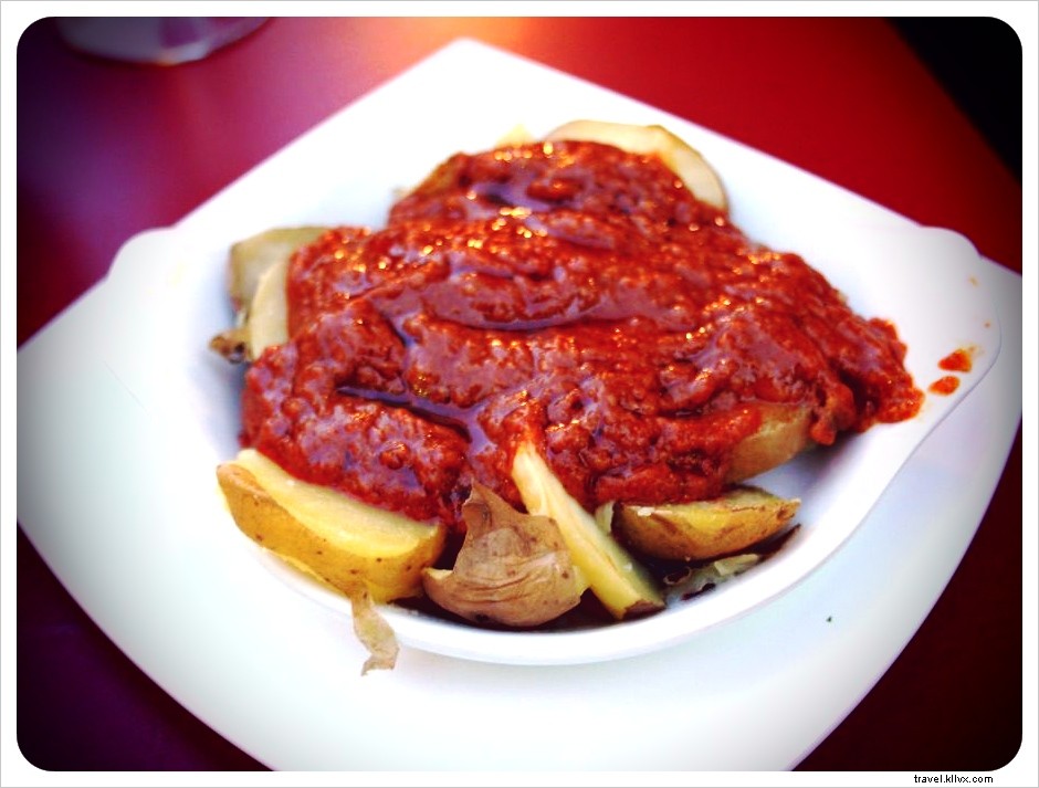 スペインのスナックサイズ料理—みんなが楽しめるタパス