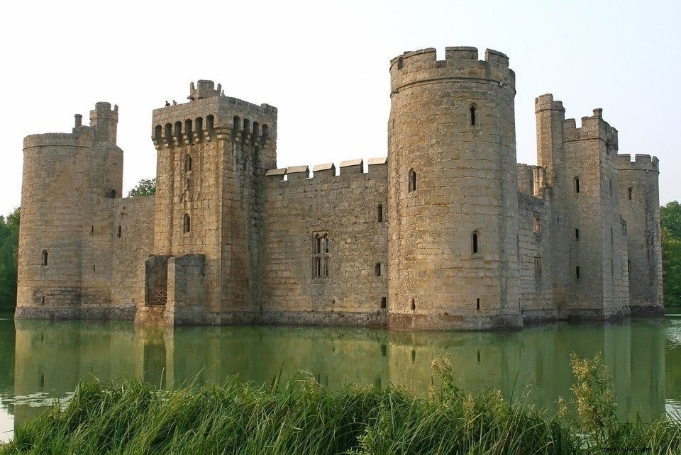 イギリスで13の美しい古城を巡る旅