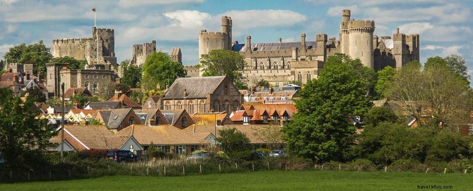 イギリスで13の美しい古城を巡る旅