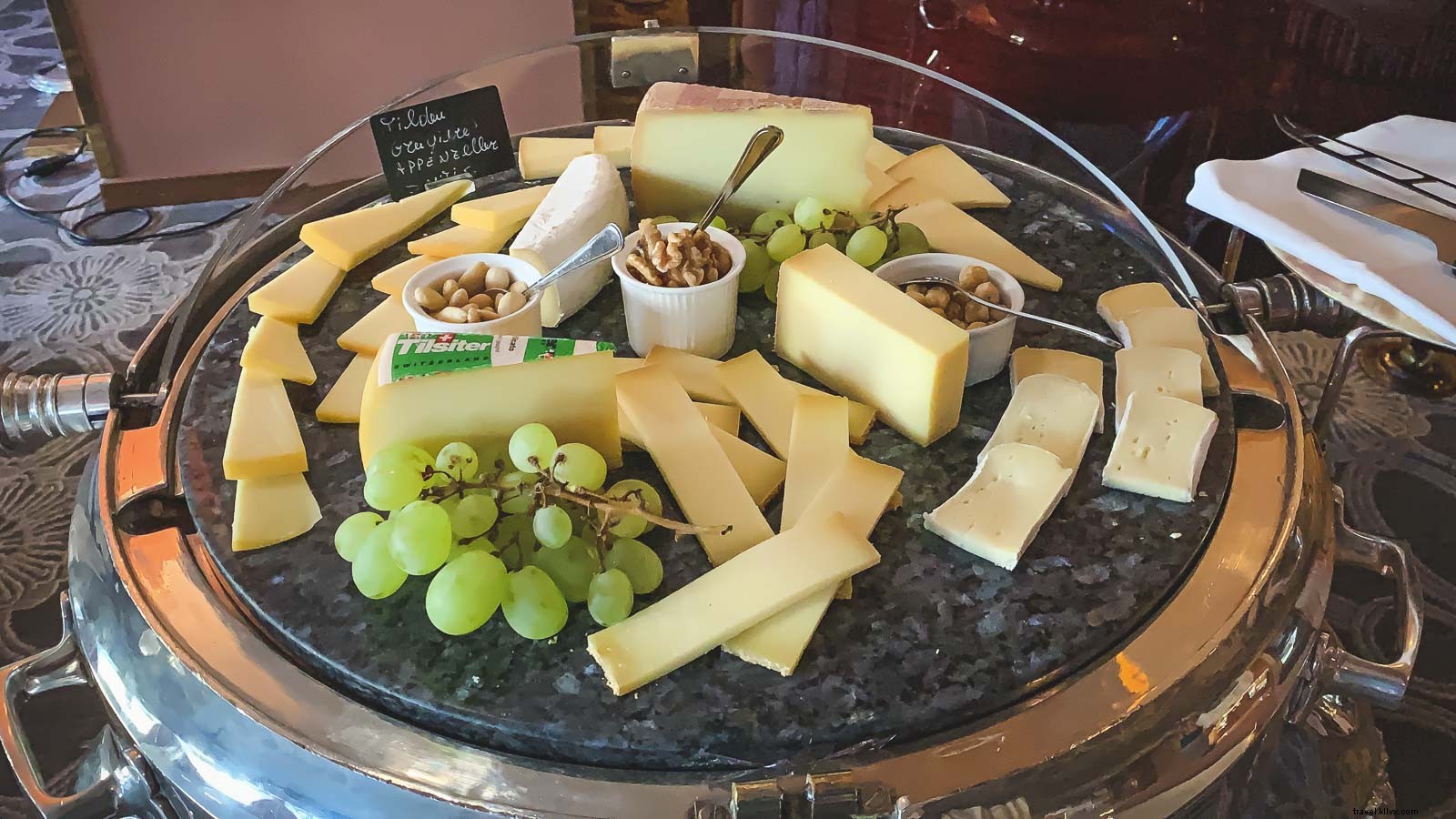スイスで、または自宅で楽しむ15のスイス料理