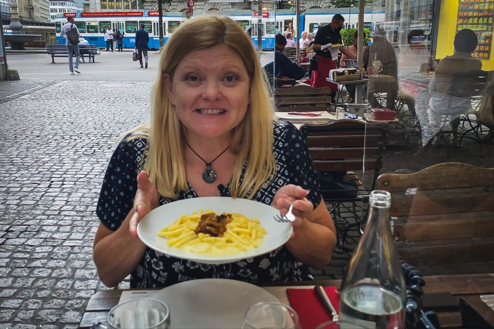 スイスで、または自宅で楽しむ15のスイス料理