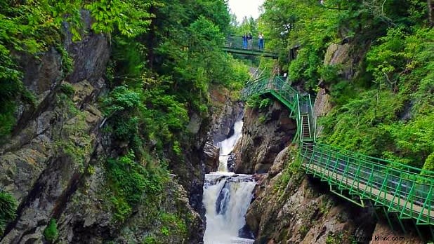 ニューヨークでしか体験できない絶景の滝10選