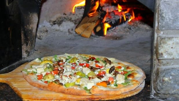ニューヨーク州で食べるべき最高のピザ店 11選