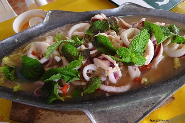タイでのムエタイと料理体験
