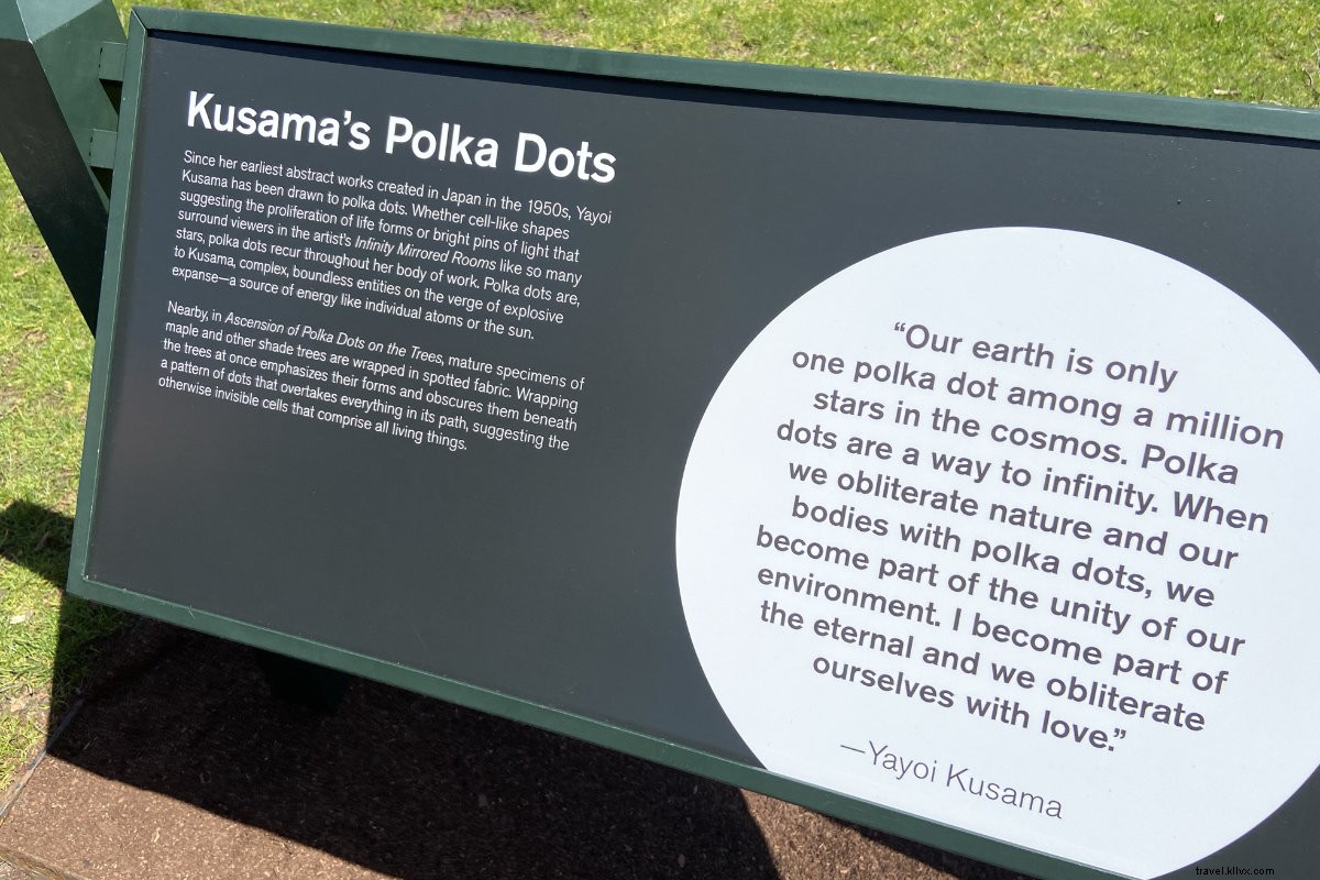 草間彌生『KUSAMA: Cosmic Nature』展がNY植物園で彩る春の芸術