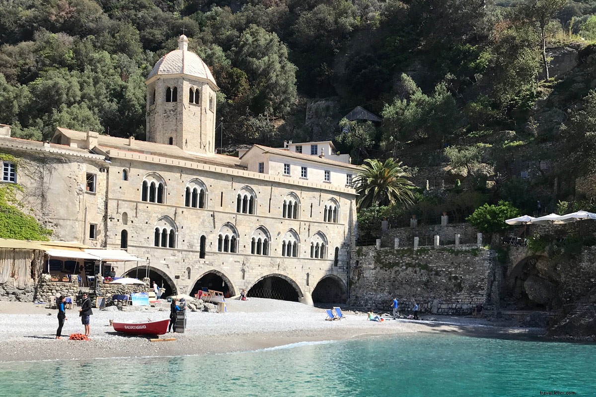 イタリア・リビエラでたった10セントでラ・ドゥルチェ・ヴィータを満喫する方法