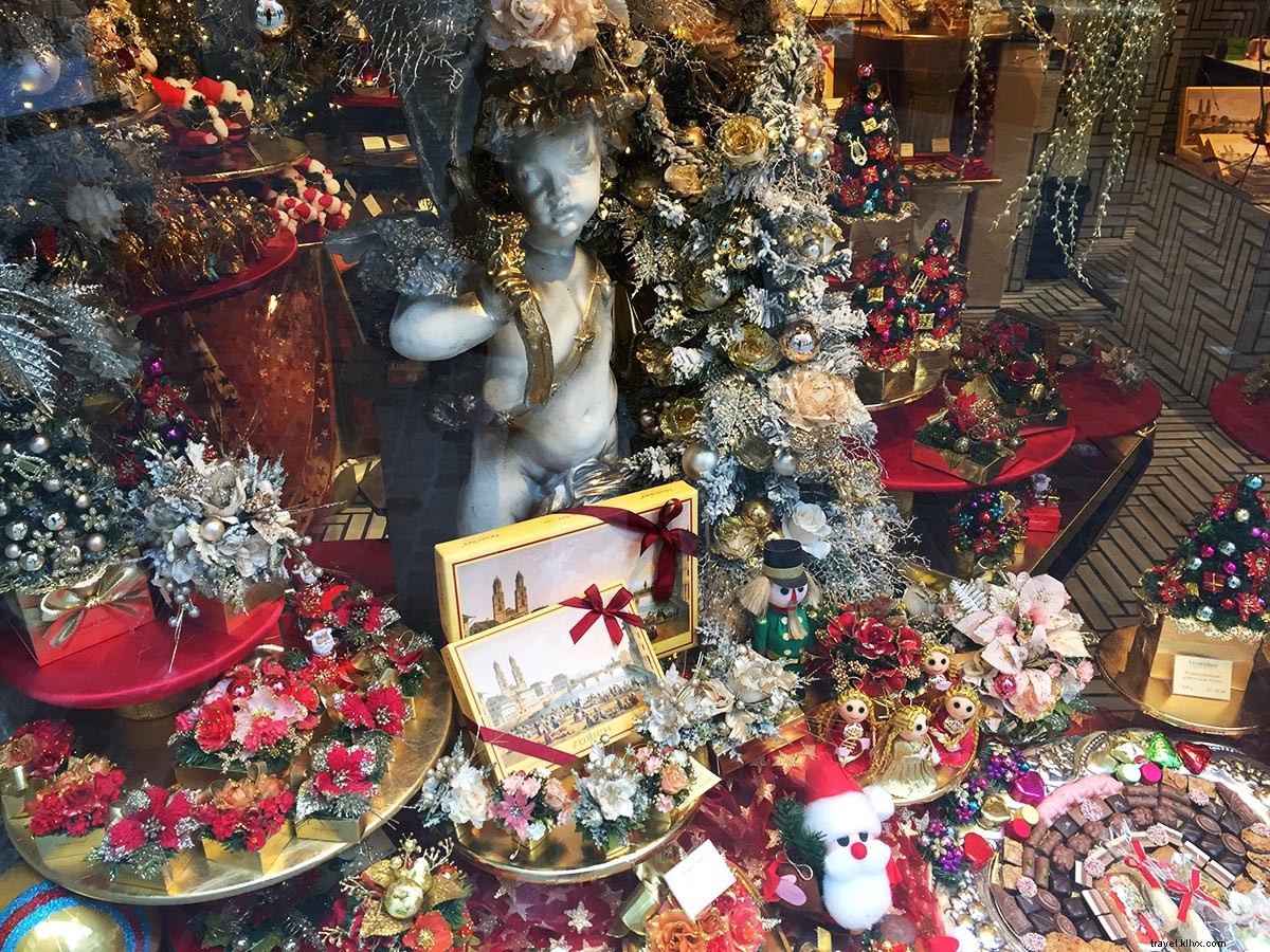 スイスのホリデーを満喫！クリスマスマーケットからフォンデュまで7つの楽しみ