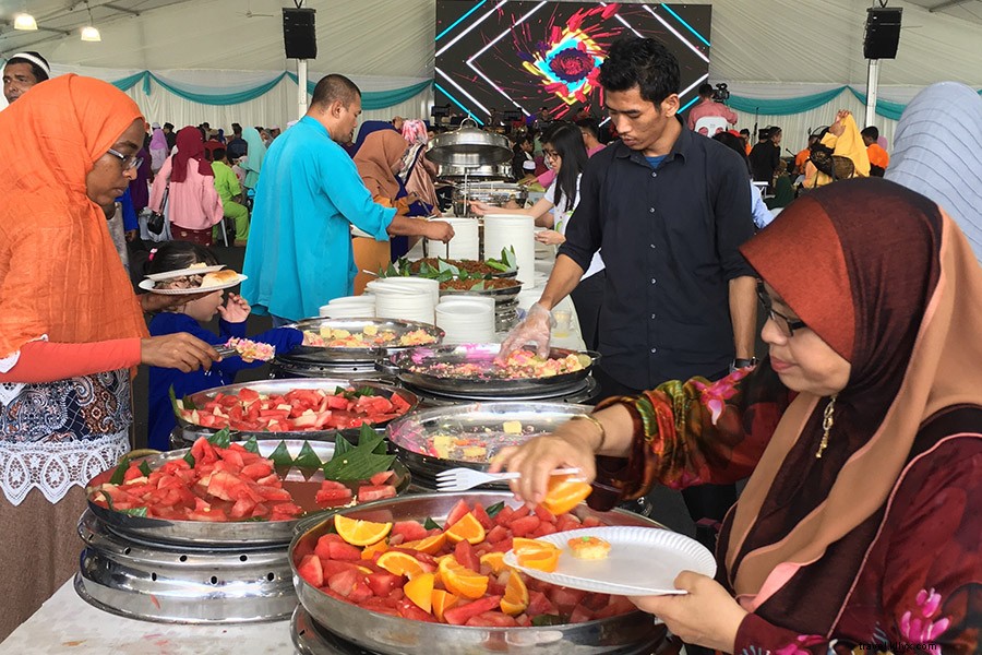 マレーシアの祝祭に招かれたら、あなたもゲストリストに名前が載ります