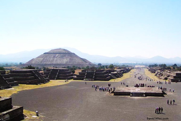 メキシコシティでアステカの足跡をたどる旅