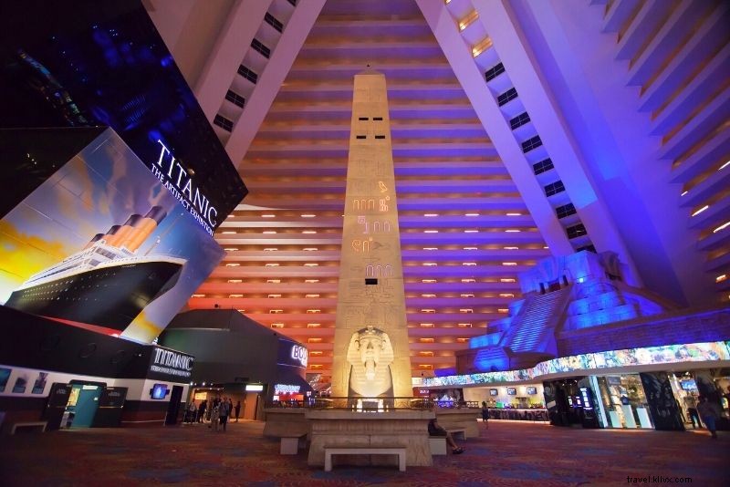 ラスベガスでカップルが楽しむ55のロマンチックな体験