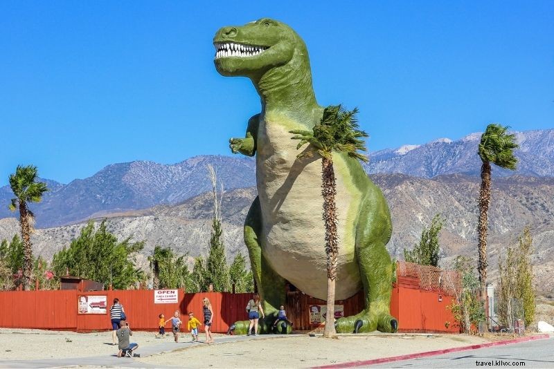 カリフォルニア・パームスプリングスで楽しむべき56のユニークなアクティビティ