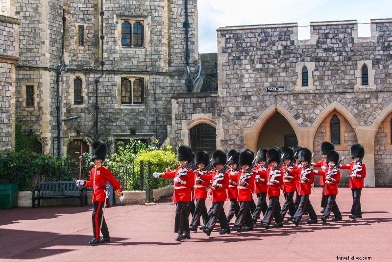 ロンドン発ウィンザー城ツアー – どれがベスト?