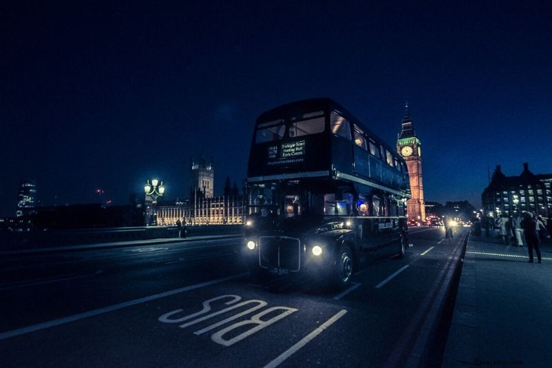 ロンドンの夜を楽しむベスト15ツアー – どれを選ぶべき？