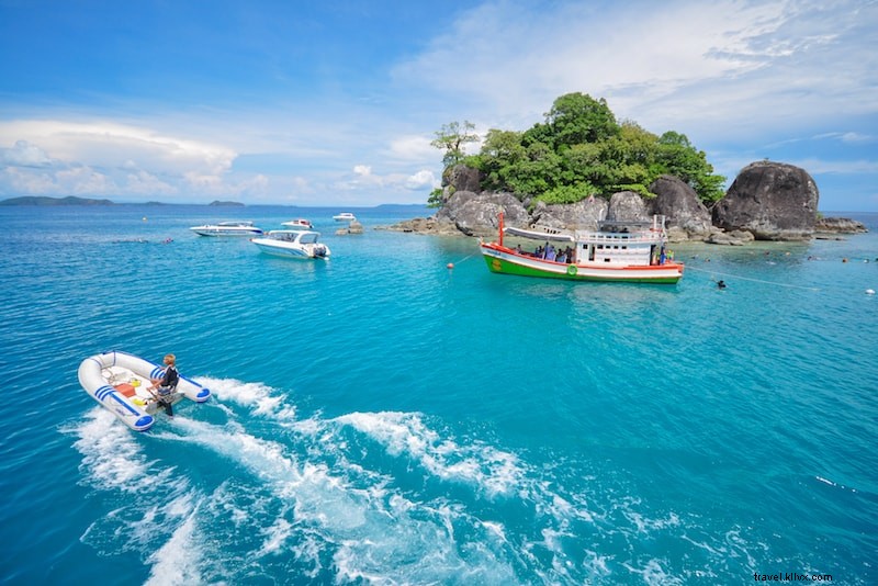 まだ知られていないアジアの絶景19島を巡る旅