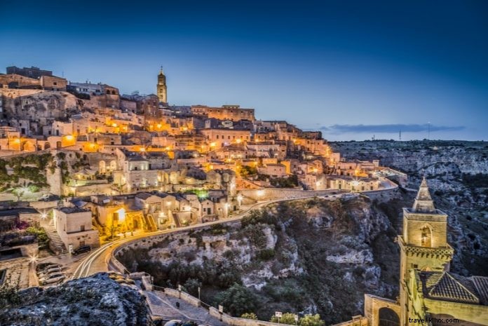 イタリアで訪れるべき16のユニークなスポット