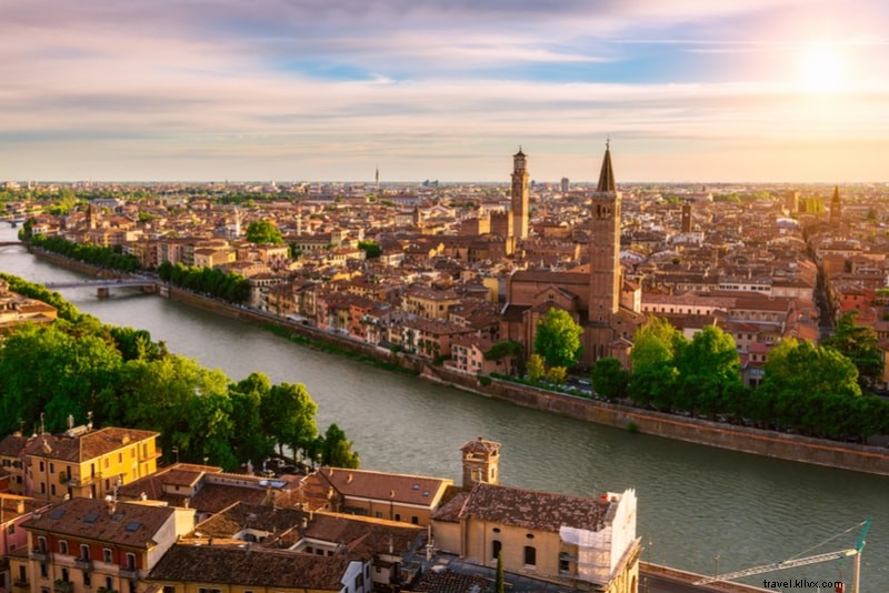 イタリアで訪れるべき16のユニークなスポット